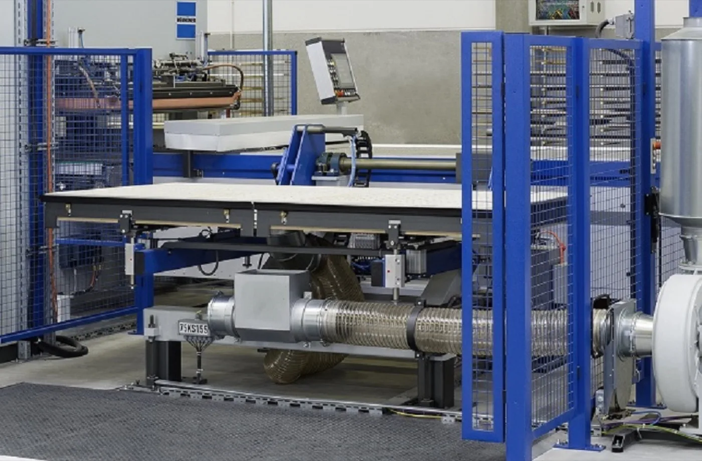 Sonderanlage für die industrielle Möbelproduktion